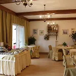 Haus Riedl בית הארחה