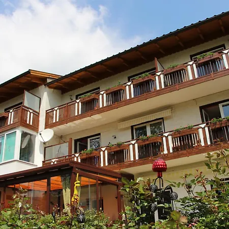 بيت ضيافة Haus Riedl 3*