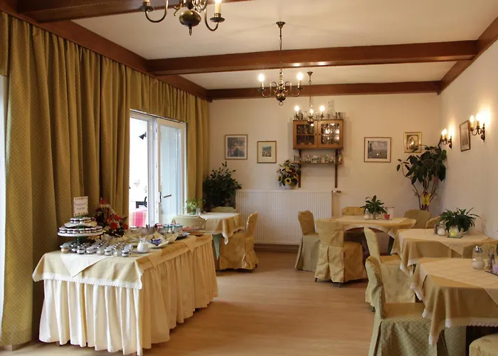 Haus Riedl בית הארחה